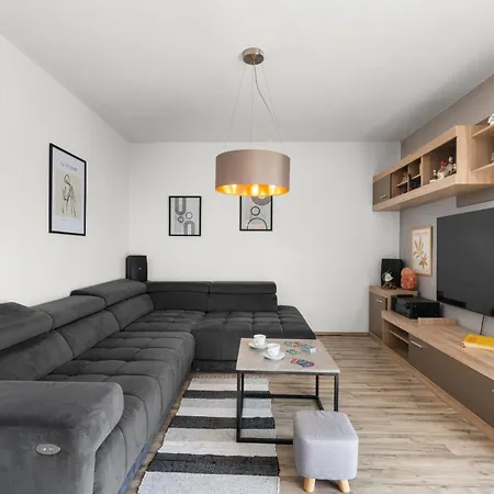 Apartment Noelle By The Sea In Porec, Istria *